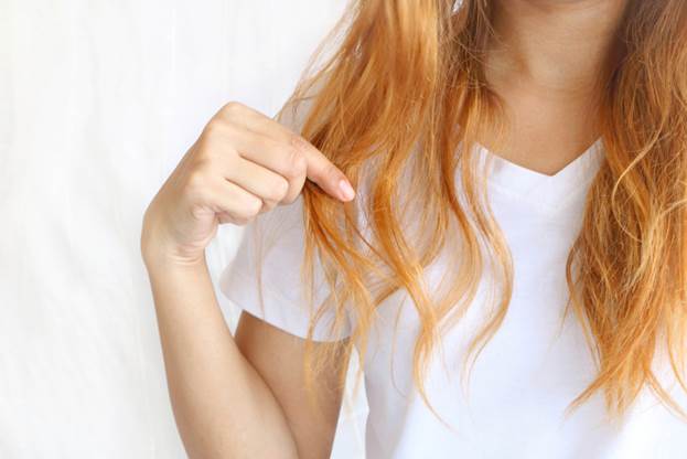 Как убрать желтизну с волос в домашних условиях: лучшие способы и средства